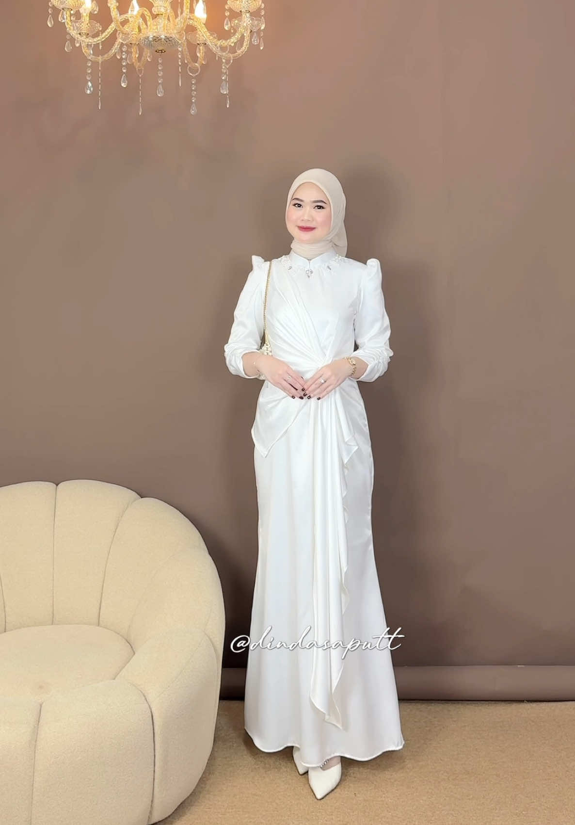 Detail dress nya cantik bangettt!🥹💖 by @Haffashion #fyp #racunoutfit #racuntiktok #outfitideas #OOTD #outfithangout #outfitcouple #outfitkondangan 