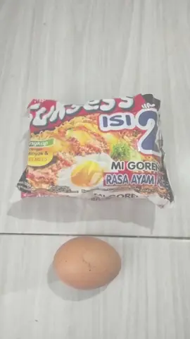mie sukses goreng isi dua+ telur = kenyang #jjelitis #miesuksesisi2 #fyppppppppppppppppppppppp 