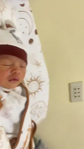 👨‍🍼👶🏻