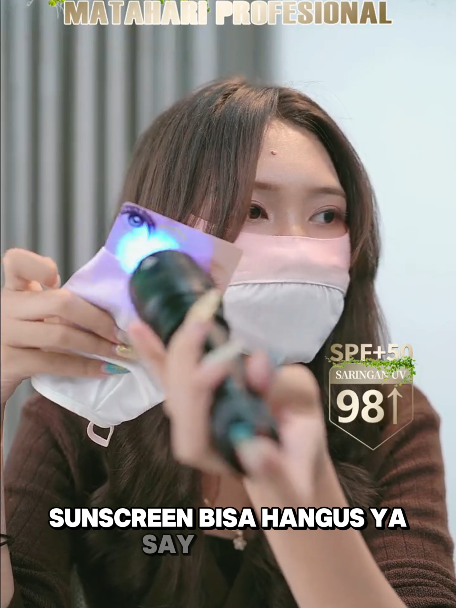selagi maskernya dipakai sempurna di wajah, itu akan terus melindungi wajah kalain guys😊 #maskerantiuv #summerluxe #maskerpelindungwajah #fypシ゚ #wajahsehat #fypage #mei #sinarmatahari #fyppppppppppppppppppppppp #flekhitam