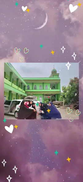 Bersama santriwati Ashabul Kahfi, Tambun  #santripondok  #ashabulkahfi 