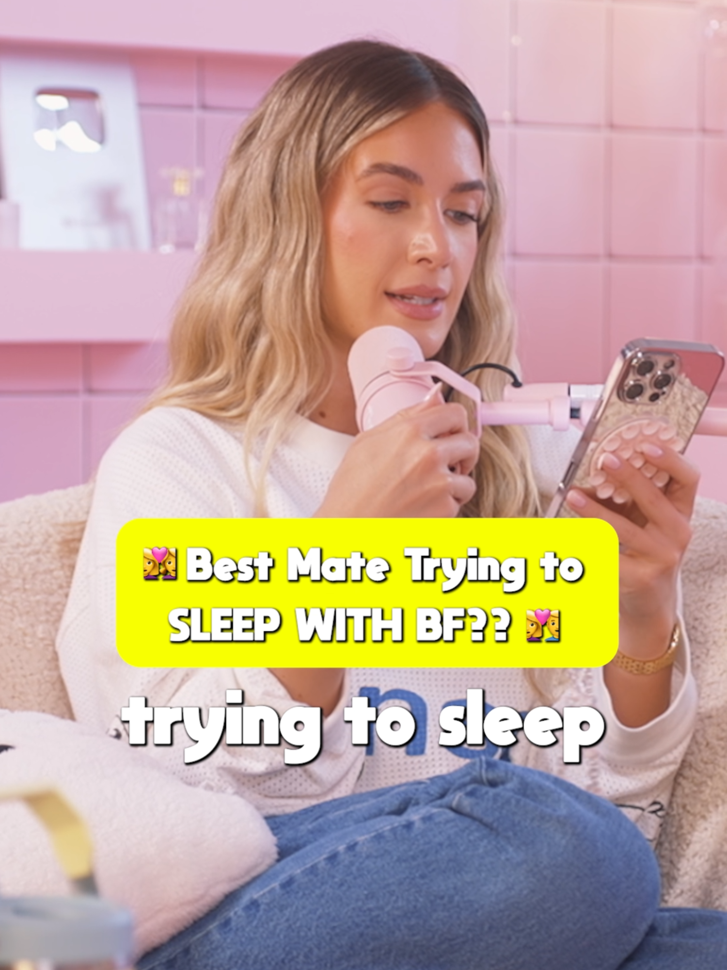 not the club facebook pics 👀📸👫🤦‍♀️🕵️‍♀️