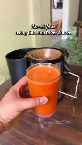 no more to soda drinks, and yes to fresh juices😉 #freshjuice #carrotjuice #juicer #hanriver #hanriverjuicer 