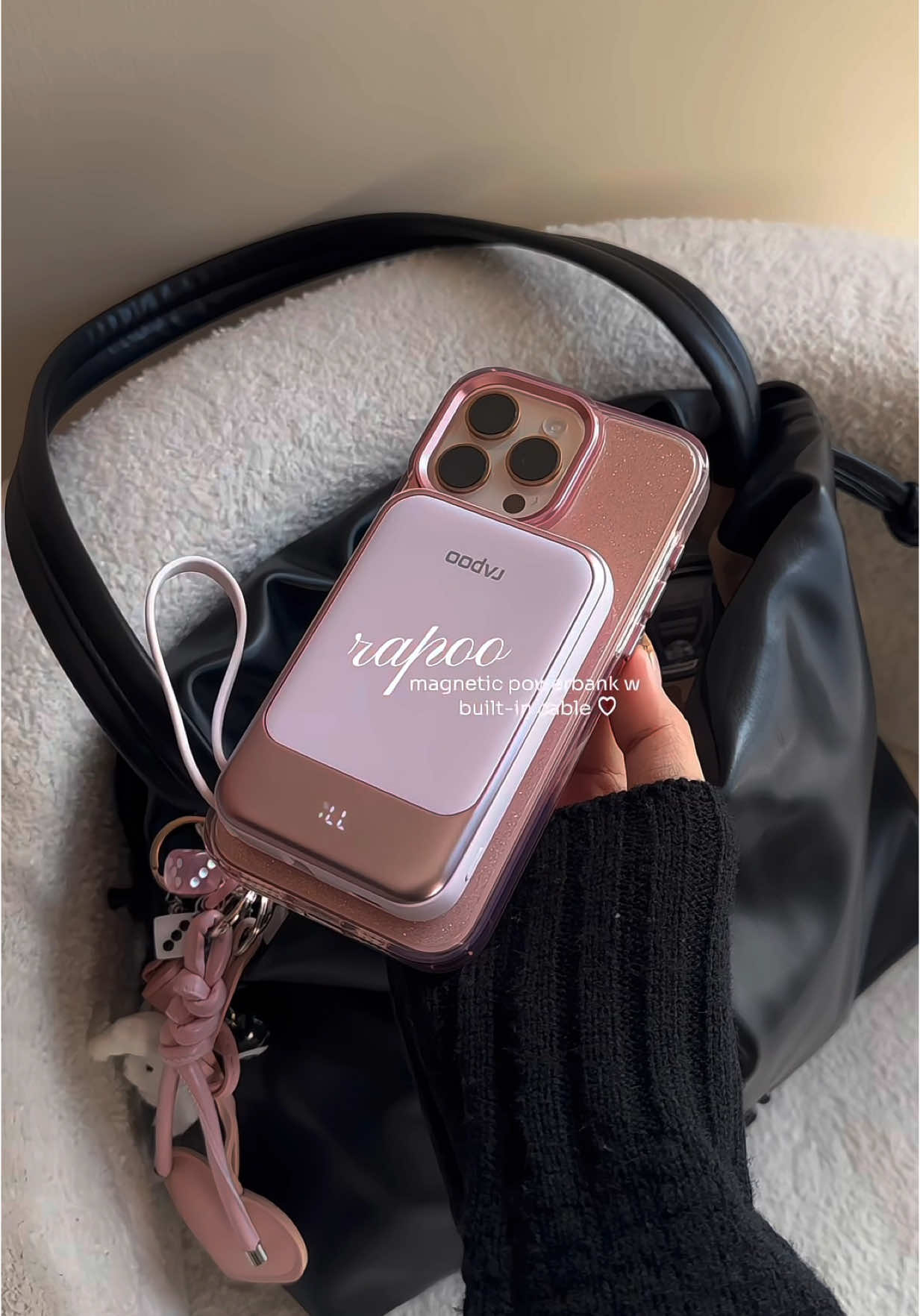 my love for this powerbank 😫💫 #powerbank #powerbankviral #magneticpowerbank #magsafepowerbank #powerbankfastcharging #iphoneaccessories #iphone #fyp #trending #viral 