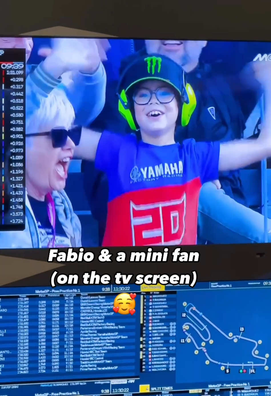 Sometimes the little MotoGP fans make the best hype men/women 🫶🔝 #MonsterYamaha | #YamahaMotoGP | #YamahaFactoryRacing | #MotoGP | #FrenchGP