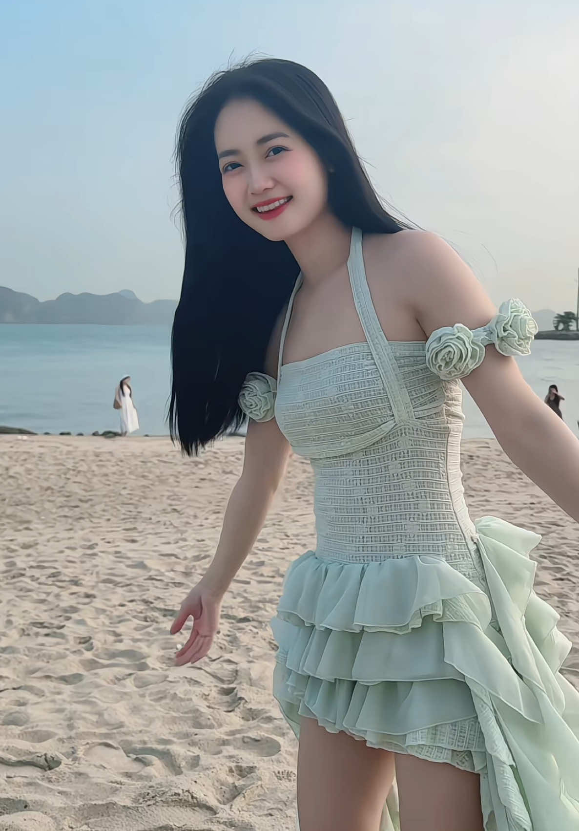 Một lạng tương tư, hai lạng rượu. Một cân thương nhớ,một biển yêu #xuhuongtiktok #vuinhon #skin #vayxinh #bi #bien #tiktok #Love 