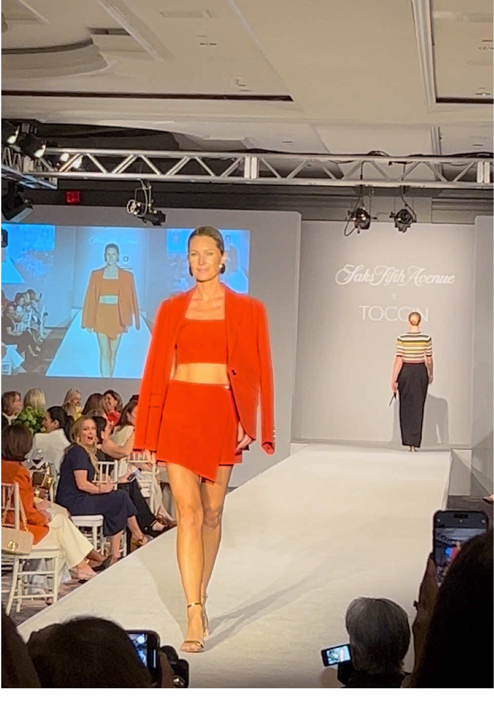 ✨Alzheimer's Drug Discovery Foundation (ADDF) 15th Annual Great Ladies Luncheon & Fashion Show✨ #washingtondc #dc #toccin #fashionshow #fashion #models #Runway #EsteeLauder #EsteeLauderCompanies #saks 