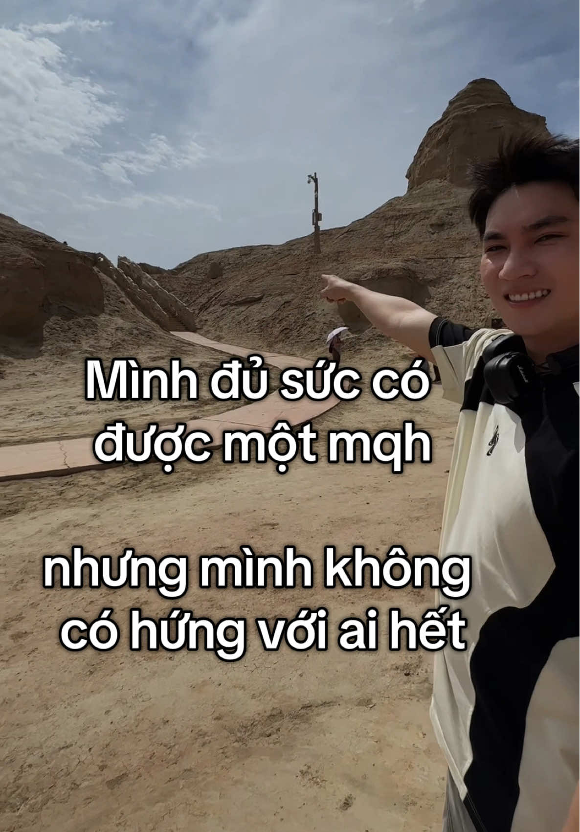Mình đủ sức có được một mqh nhưng mình không có hứng với ai hết