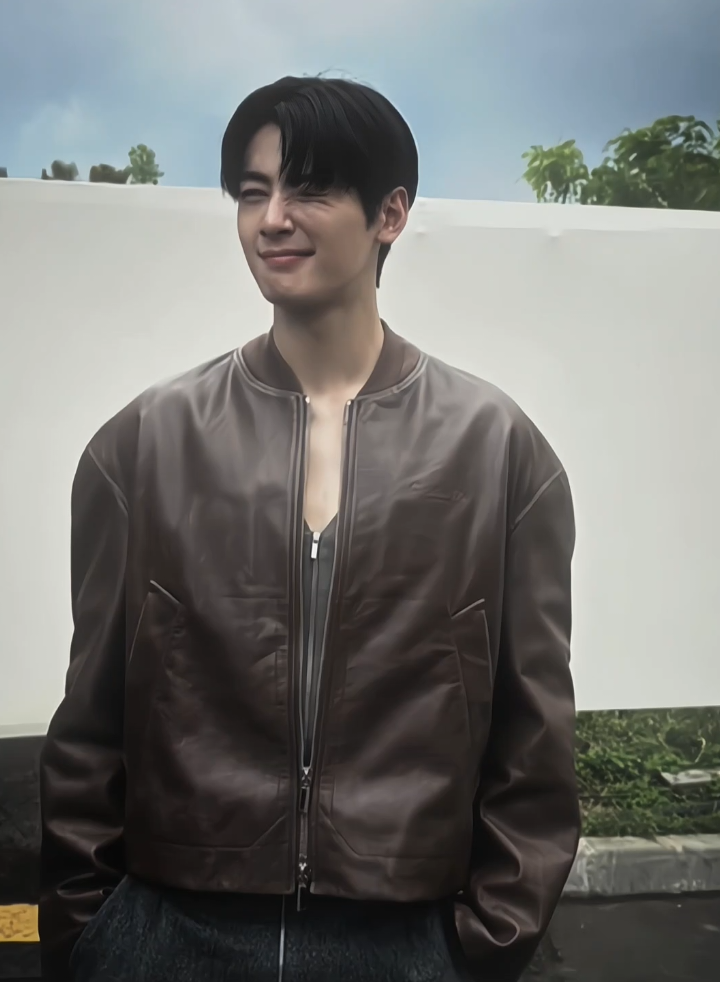 Lampu kaka📸 @Tuan`Kyzu  #chaeunwoo #4you #4youpage 