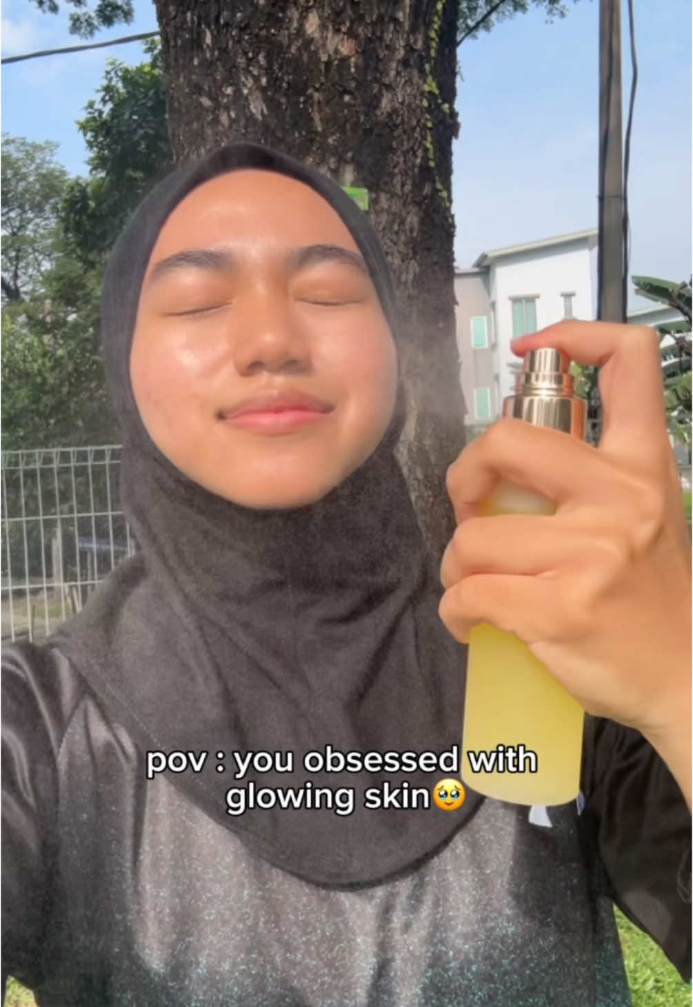 spray 4/5 kali terus glowing🥹 #skintificserumspray #sprayterusdewy #firstserumspray 