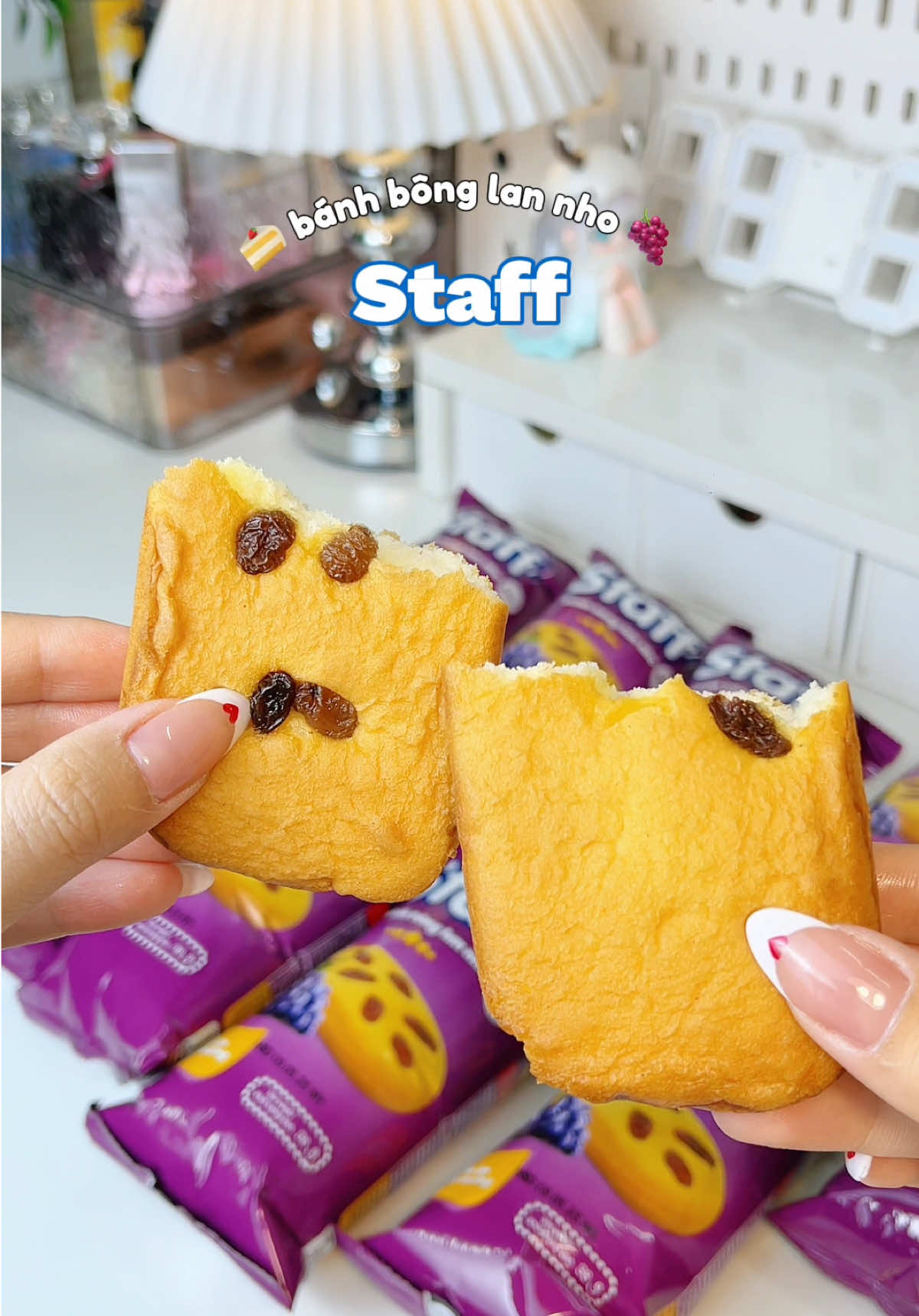 bánh mềm ăn ngon quoá 🤤🍰🍇 #banhbonglan #banhbonglannho #staff #banhngot🍰 #bánh #review #anvat #ancungtiktok #reviewfood #xuhuong #fyp #thaothichriviu 