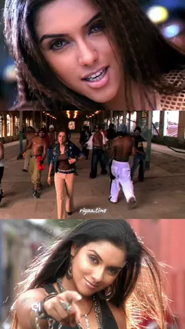 𝐑𝐚𝐡𝐚𝐭𝐮𝐥𝐥𝐚 𝐑𝐚𝐡𝐚𝐭𝐮𝐥𝐥𝐚 🎧🎶 #rahatullarahatulla#ghajini#asin#fyp#foryoupage#andria#songvibes#musicvideo#tiktokmalaysia#malaysian#likecommentshare#tamilhitsong#tamilsong 