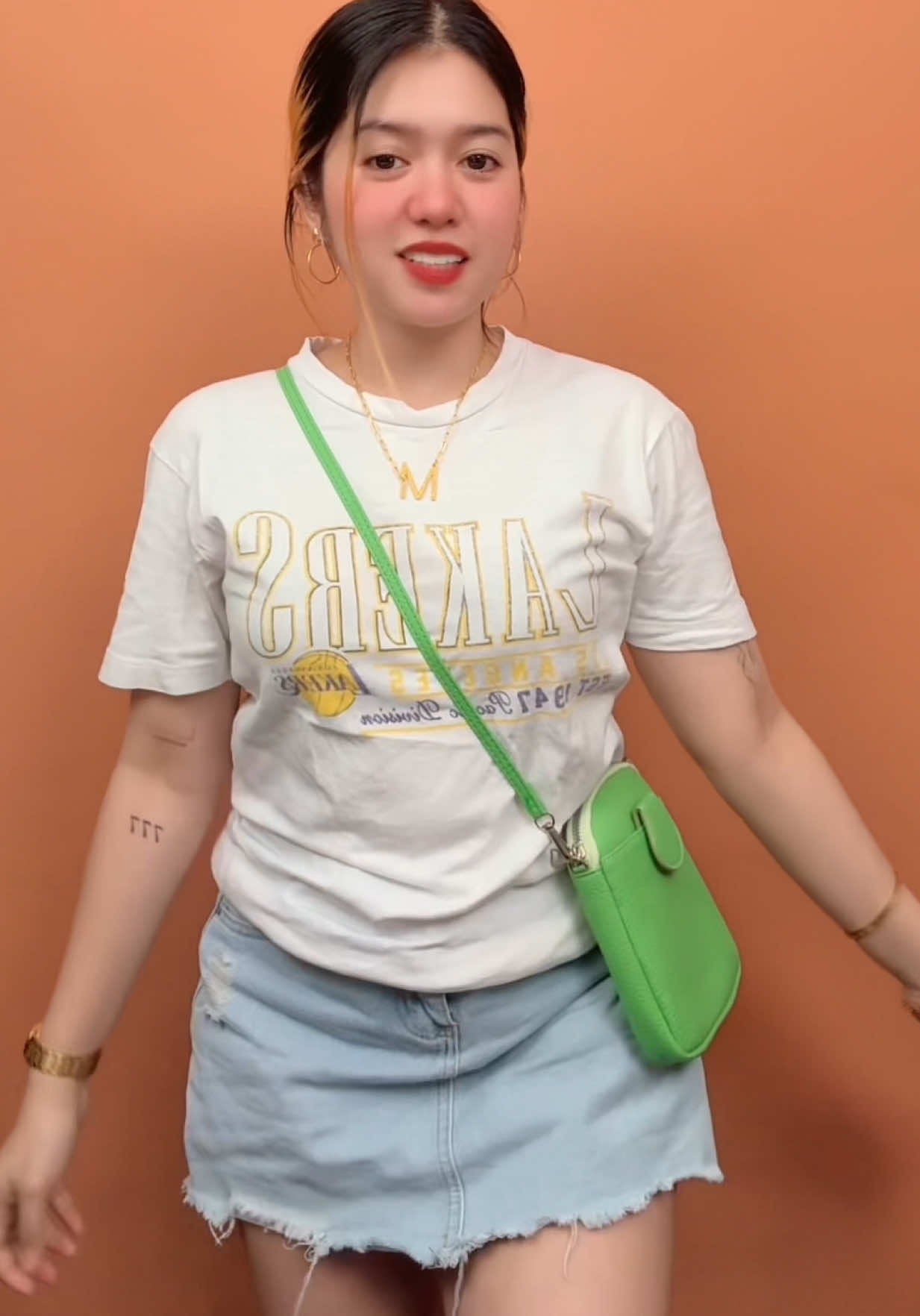 Ang cute nang cellphone sling bag na to tapos Ang mura pa. #cellphonebag #cellphoneslingbag #leatherbag 