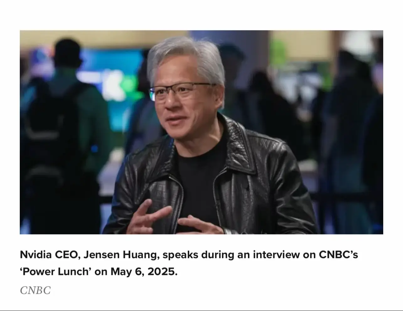 Nvidia ปรับแต่งชิป H20 สำหรับจีน เพื่อหลีกเลี่ยงมาตรการควบคุมการส่งออกของสหรัฐฯ: Reuters Nvidia ได้แจ้งลูกค้ารายใหญ่ในจีน รวมถึงผู้ให้บริการคลาวด์ชั้นนำ ว่าบริษัทมีแผนจะเปิดตัวชิป H20 รุ่นปรับแต่งในเดือนกรกฎาคมนี้ แหล่งข่าวที่ใกล้ชิดกับเรื่องนี้เปิดเผยกับ Reuters ความเคลื่อนไหวนี้สะท้อนถึงความพยายามล่าสุดของ Nvidia ในการรักษาตลาดจีน ท่ามกลางความพยายามของรัฐบาลสหรัฐฯ ที่เพิ่มขึ้นในการจำกัดการเข้าถึงเทคโนโลยีชิประดับสูงของจีน ทั้งนี้ ชิป H20 ถูกกันไม่ให้เข้าตลาดจีน หลังจากเจ้าหน้าที่สหรัฐฯ แจ้ง Nvidia เมื่อเดือนที่แล้วว่า ชิปดังกล่าวจะต้องขอใบอนุญาตส่งออกก่อน