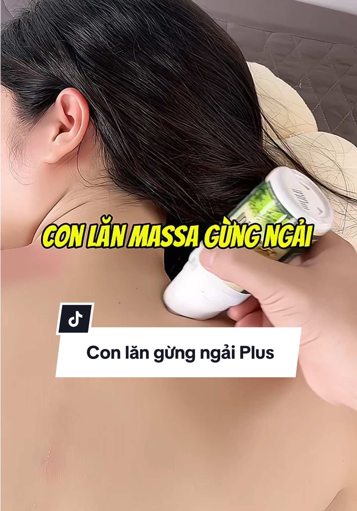 Con lăn massage gừng ngải cứu, hỗ trợ giảm đau nhức cơ thể, đau mỏi vai gáy ai đang gặp tình trạng này nên tham khảo nha  #bachmocplus #daucovaigay #conlanmassage #conlangungngai #duongthuyreview 