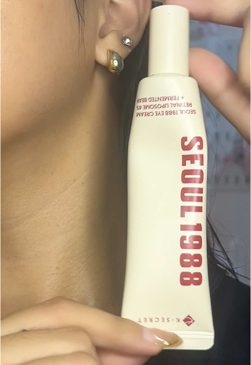 Erase neck wrinkles in 7 days—no joke, just results. ♡ @KSECRET GLOBAL  #GlowUpWithRetinalChallenge #KSECRET #seoul1988 