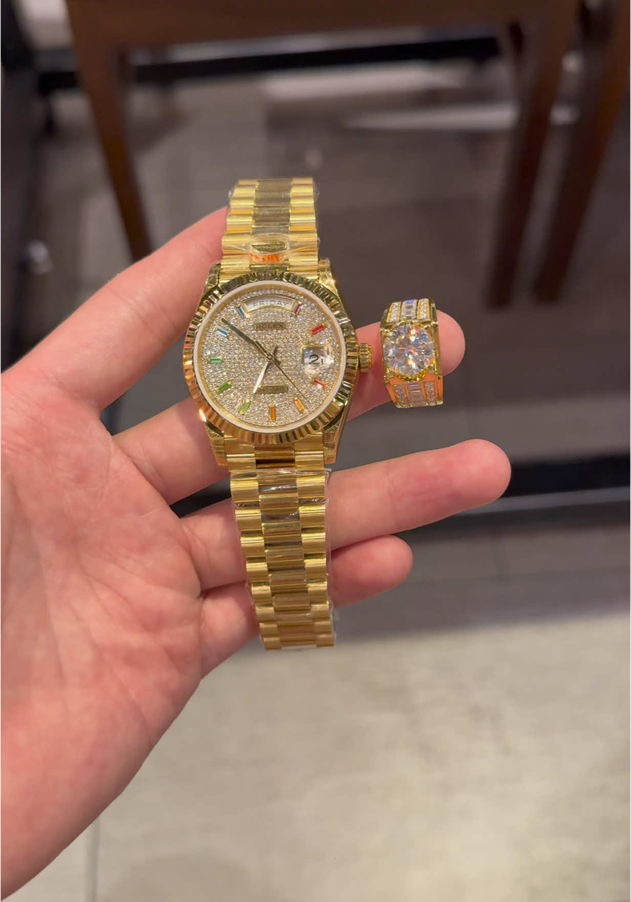Lên sóng Combo Vàng Gold là chắc hẳn nhiều ae thích lắm đây ⌚️💍💎 Nổi bật và lấp lánh #dongho #trangsuc #donghonam #phudongho #watch 