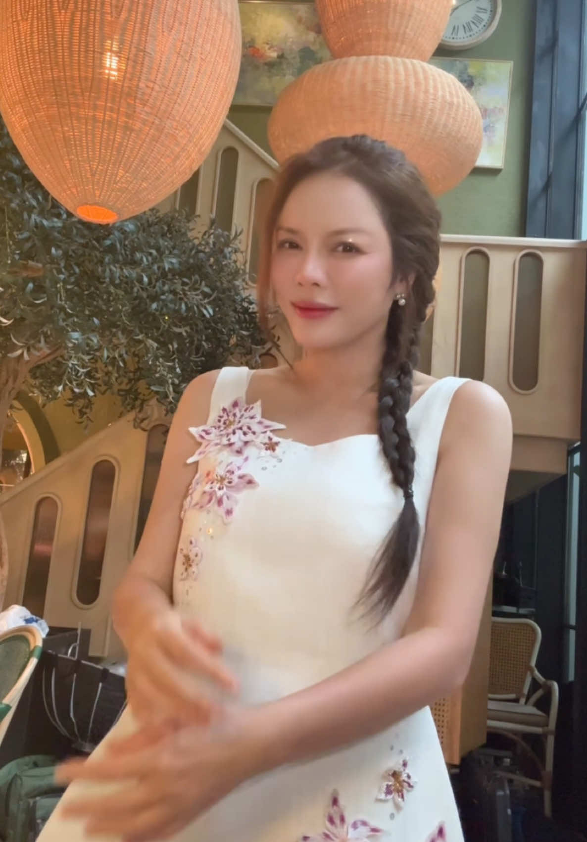 Muốn iu cô gái dịu hiền, Alo nhấc máy gọi liền cho tui kaka #LYNHAKY #Tiktokgiaitri #Xuhuong 