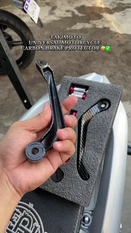 Takimoto Universal Motorcycle CARBON BRAKE PROTECTOR 🤩✅ #ffffffffyyyyyyyppppppppppp #tiktokviral #viralvideo #hondabricks #hondaclick125v3 #CarbonBrakeProtector 