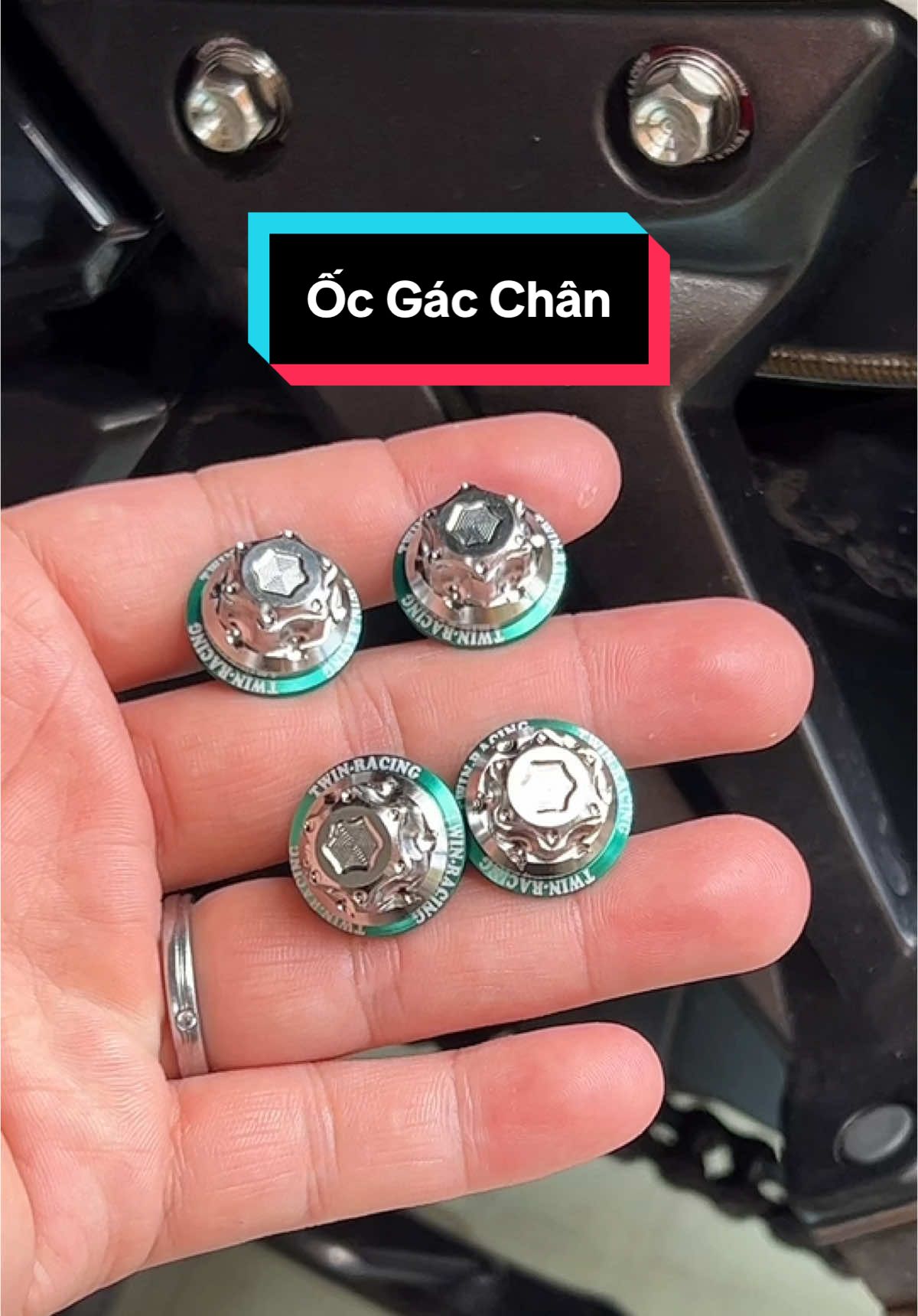 Ốc Gác Chân inox304 Mẫu Bông,Mẫu Thái #Twinracing #titanden #titanblack #ex150 #ex150_style_malay #vario #wavenhodokieng #raider150 #satria150fiđộkiểng 