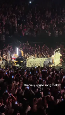 Gracie Abrams surprise song Melbourne night 1 #gracieabrams  @gracie abrams @GracieAbramsHQ 