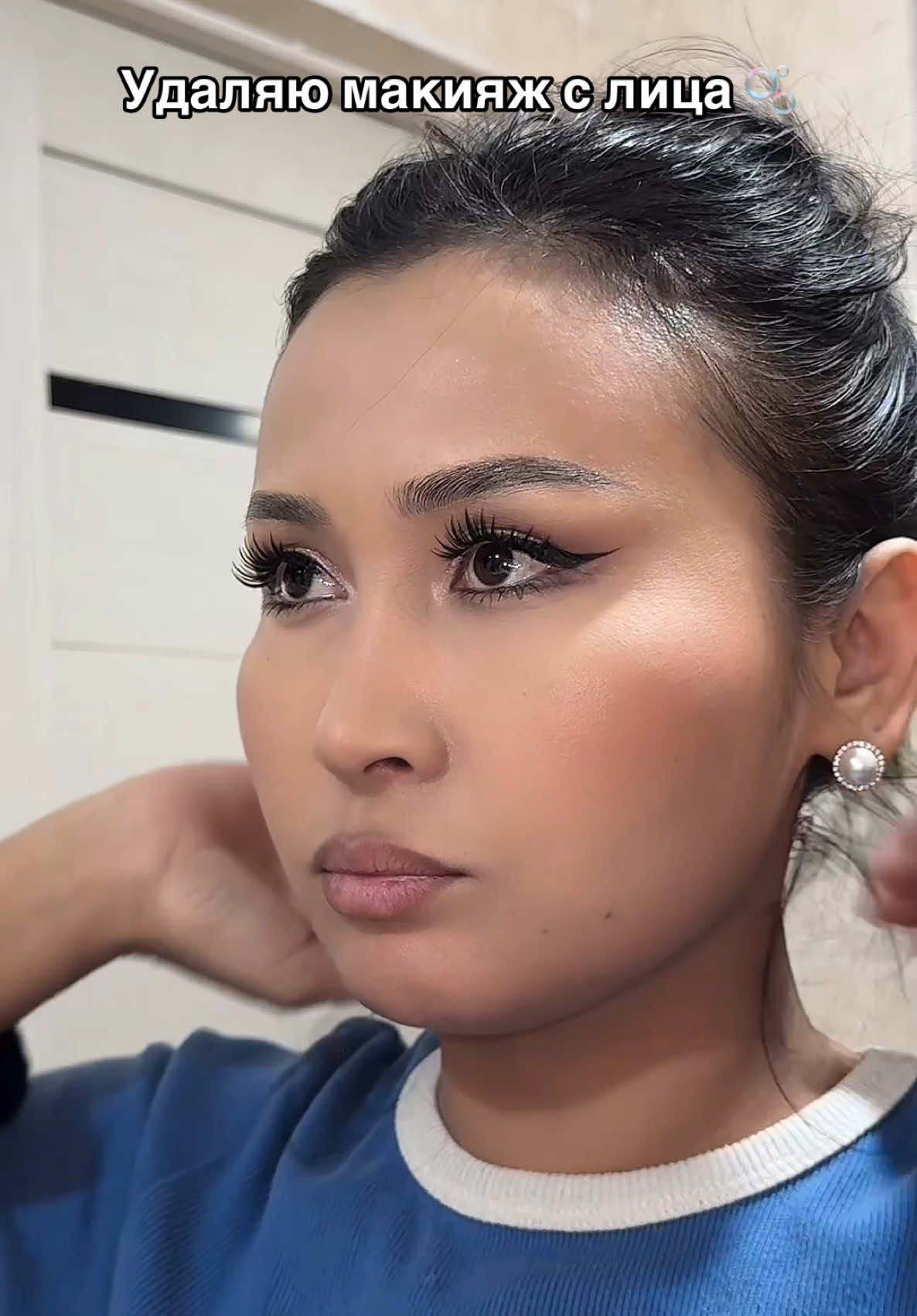 I wash off my makeup #care #facecare #removemakeup #makeup #facewash 