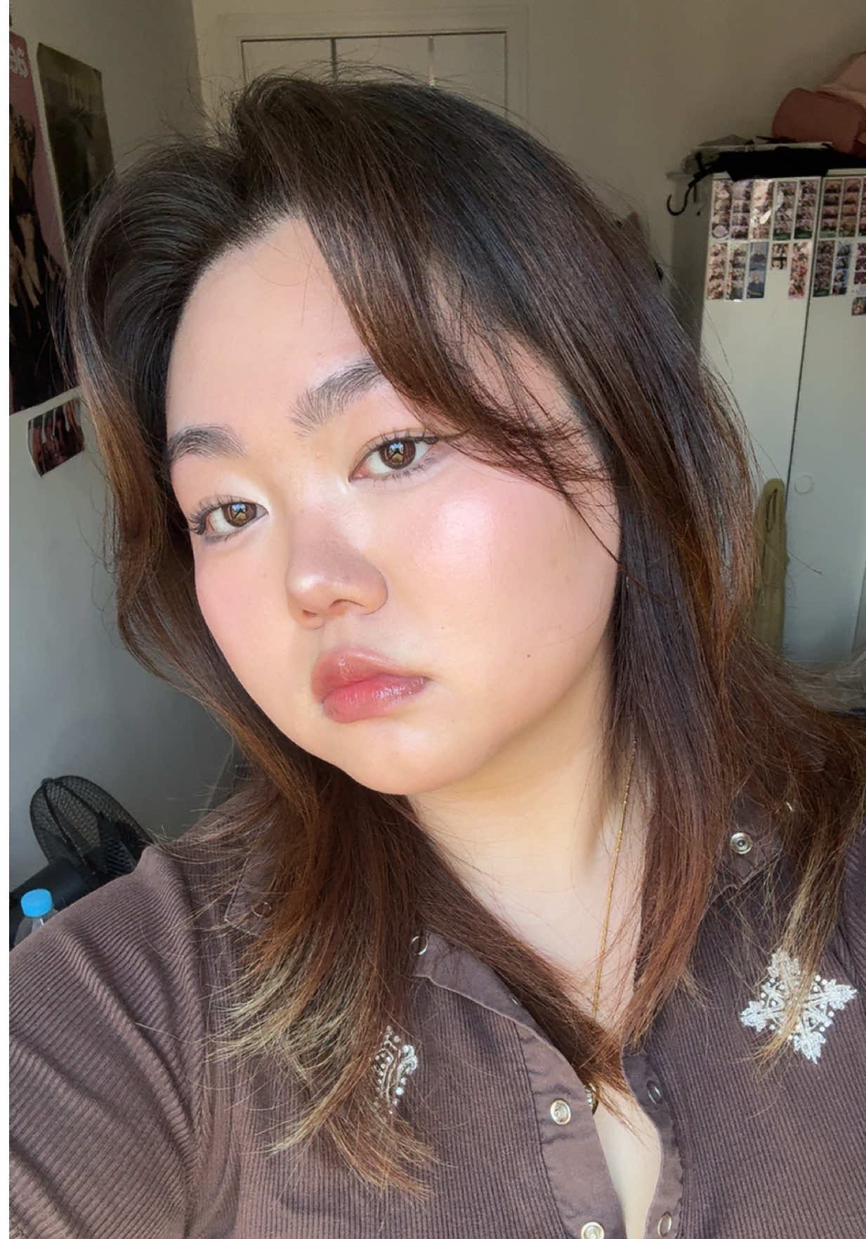 subjecting yall to my playlist  #GRWM #grwmroutine #grwmmakeup #notrendingsound #makeuptutorial #MakeupRoutine #everydaymakeup #igarimakeup #douyinmakeup #xhsmakeup #kbeauty #koreanmakeup #glowymakeup #productrecommendations #BeautyTok 