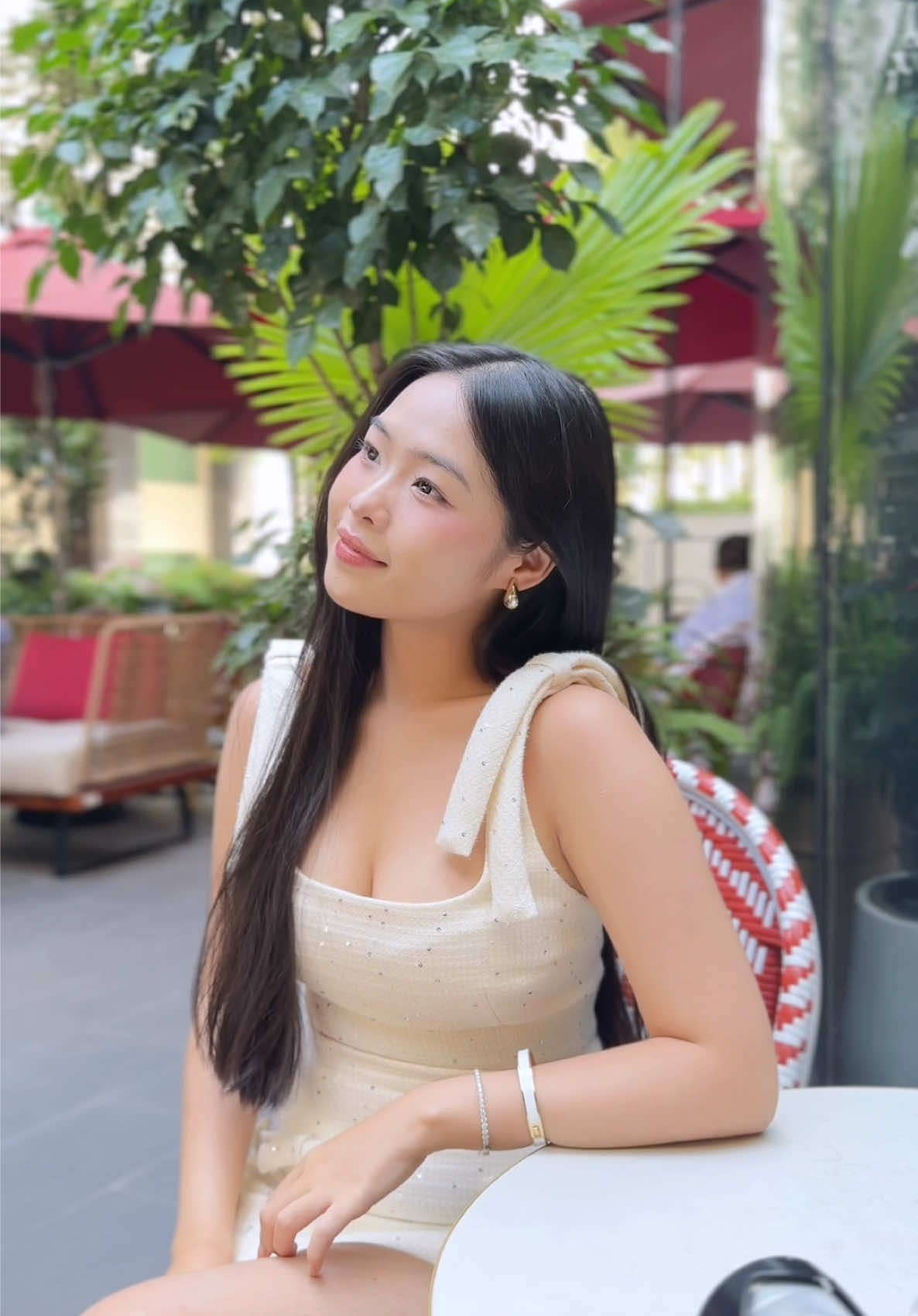 mùa hè tớiii rùii, mún vừa đẹp vừa giữ da hỏng cháy nắng thì đã có Carslan White Magnet #phanphuchongnang #carslan 