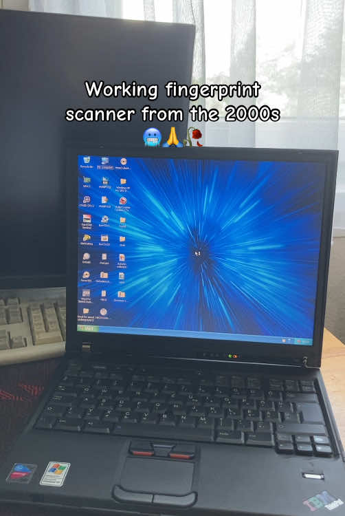 #fyp #tech #virał #pc #mb #laptop #finger #print #xp 