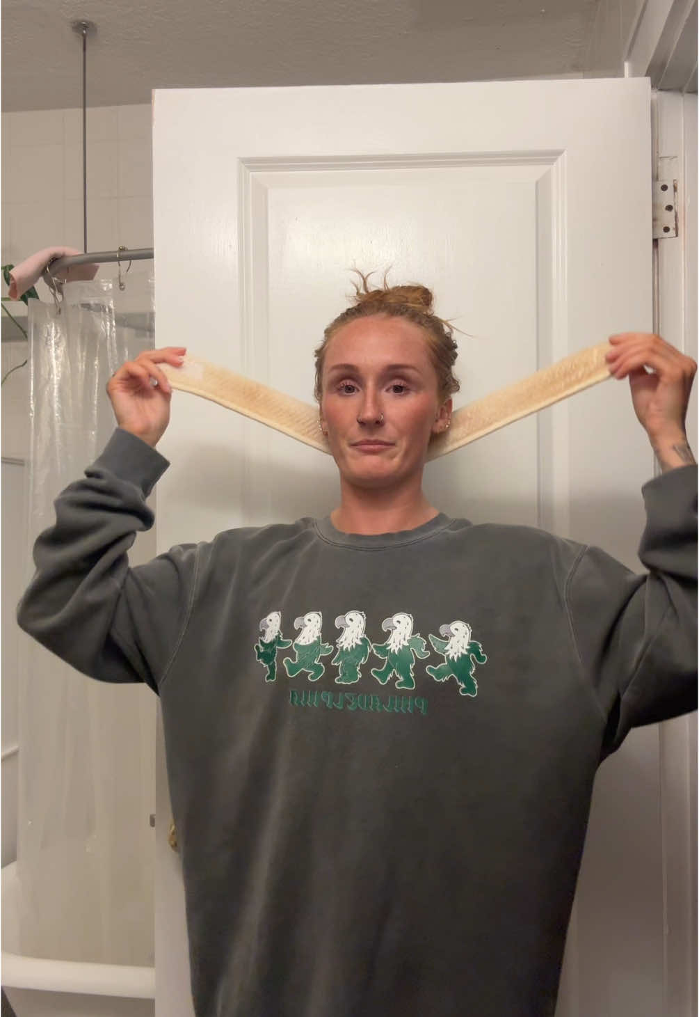 do we like my elevator background music?? #fyp #nighttimeroutine #Vlog 