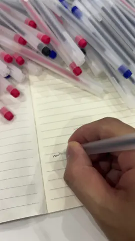 Combo 50 Bút Gel Nước Văn Phòng Mực Gel Ngòi 0.5mm Đủ 3 Màu Đen/Xanh/ Đỏ Khô Nhanh, Mực Đều, Nét Chữ Đẹp #qyt #butbi #buthocsinh 