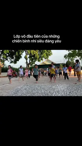 Lớp võ đã khởi động rồi đó! Ai muốn vừa khoẻ, vừa vui thì vào team liền nha!  #CapCut #karatebauoc #karate #xuhuong #tt 