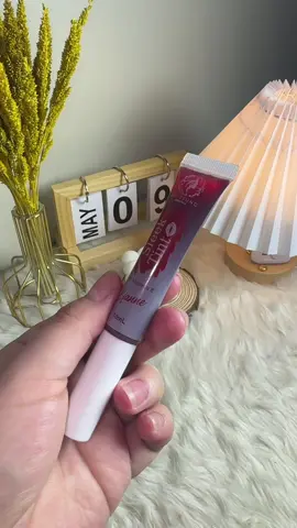 Grabe sobrang lobg lasting! #mstsung #sleektint #lips #liptint 