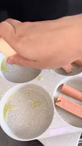 panci penggorengan telur