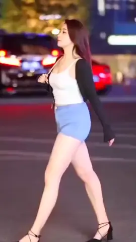 beauty asian, a pretty soul😍💞 #asiangirl #asianbeauty #beautiful #StreetFashion #TikTokFashion #fyp #chinesegirl #🖤🖤🖤 #asianbabe 