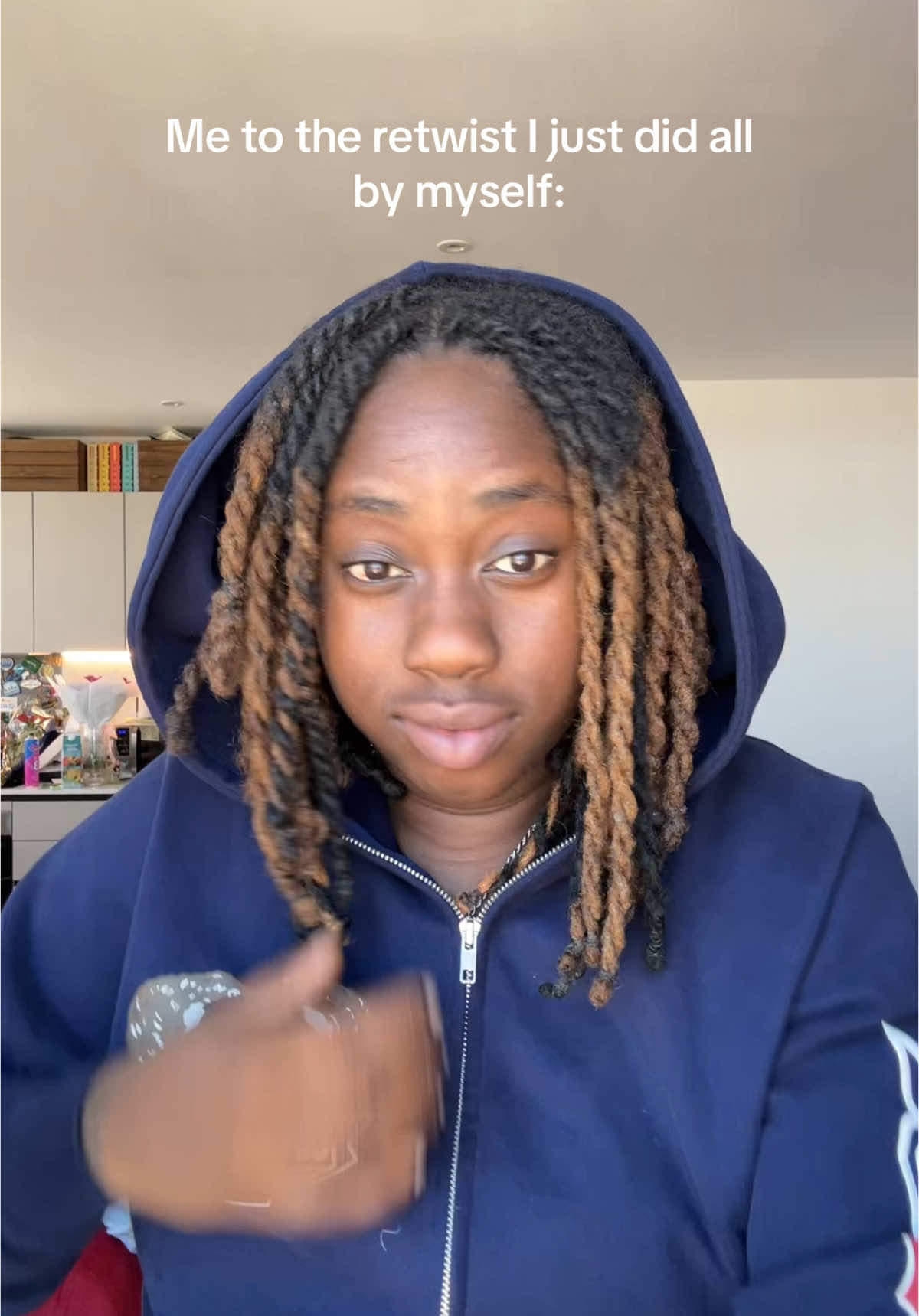 ate dat 🤏🏾 #retwist #retwistlocs #locstyles #dreadlocks #locs #loctok 