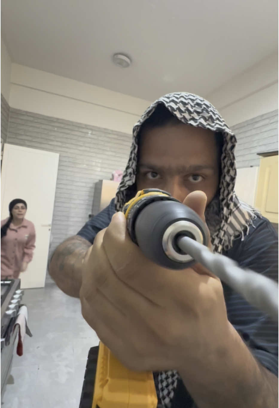 الاب التركي 😁😁#ام_سيف #جيفارا_العلي #نانو #تركيا 