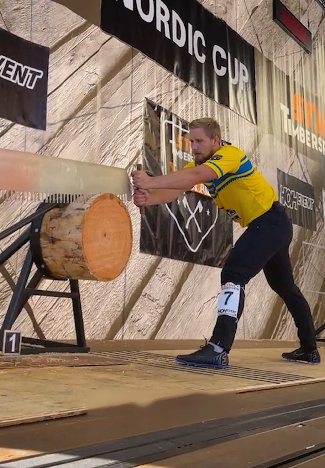 Handsaw Competition Satisfying ASMR Videos 🪚 #handsaw #chainsaw #competition #fyp #asmr #satisfying #asmrvideo #satisfyingvideo 