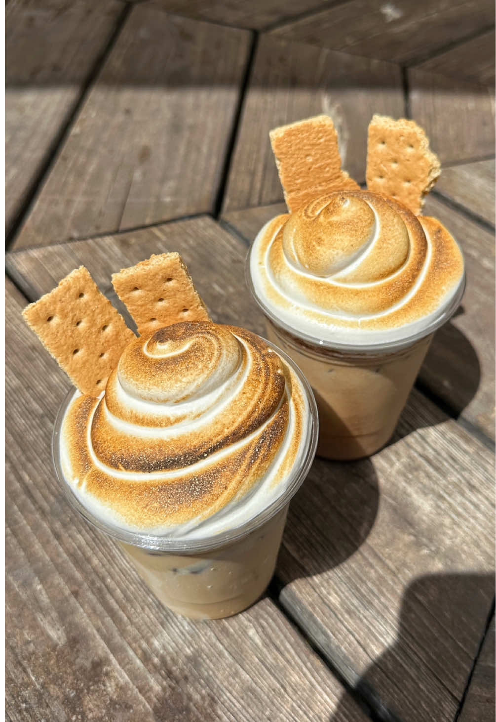 TOASTED MARSHMALLOW LATTES IN AUSTIN 😮☕️ • 🎥 Episode 4 of Trying Every Food Truck in Austin: • @Dame Café has been going VIRAL for their incredible toasted marshmallow topped lattes & creative Mexican-inspired drinks!  • 📍Dame Café | 5006 Hamilton Rd, Austin, TX 78759  • This spot is serving up DELICIOUS quality coffee with beans they roast in-house sourced from Chiapas, Mexico! They have unique flavors like almond horchata or mexican chocolate!! 🍫  • But what I was really eyeing… their toasted marshmallow topping! They add a gorgeous swirl of marshmallow and fire it up nice and golden brown. I’m drooling just thinking about it 🔥 • ☕️ Canela Latte - brown sugar, cinnamon, espresso ☕️ Shaken Espresso - espresso shaken with a dollop of sweet condensed milk • 📍 Located at Hamilton Food Park • WHERE SHOULD I STOP NEXT?! 💬 #perfectonionring #ATX #Austin #AustinTexas #AustinRestaurants #AustinFood #Foodie Austin Coffee #FoodTruck Austin Food Trucks