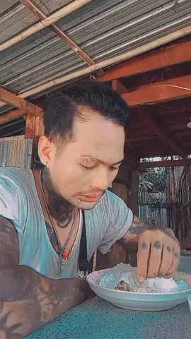 K T L ❤ဘယ်ရောက်ရောက်တင် pကွာ😘