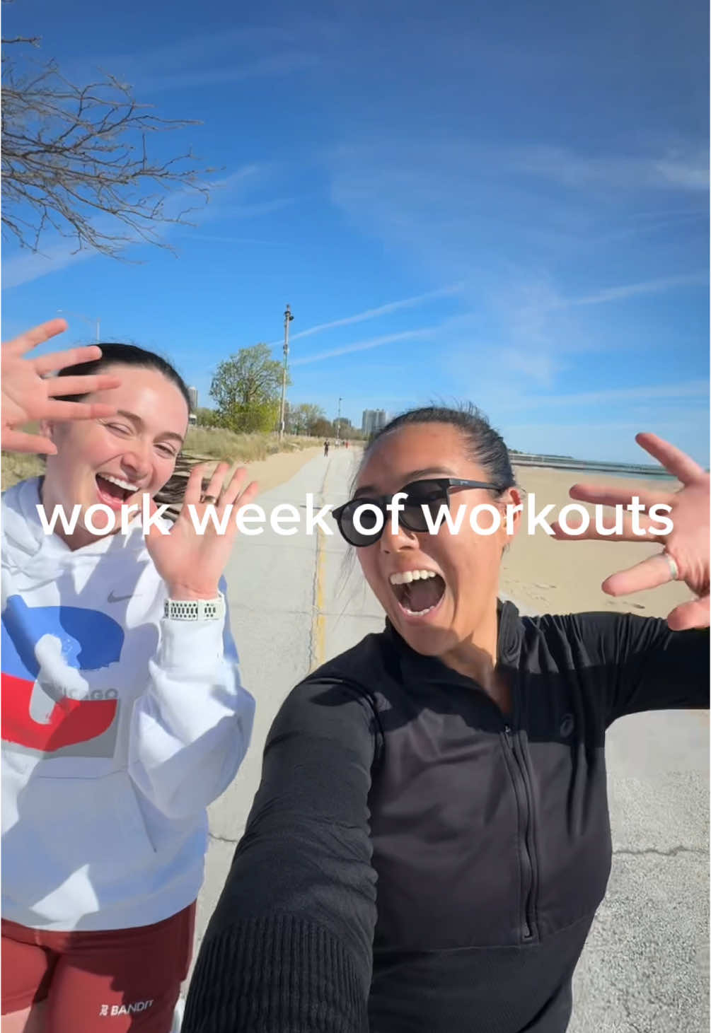 The sun is just pure MAGIC!!! #workouts #run #chicago #chi #workoutclass #workweek #movement #Fitness 