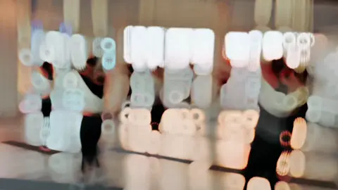 #yogabay #aerialyoga #aerialhammock #yogabayhaiphong #yogabayvietnam #choowellnessstudio #chooaerial #aerialsling #chooyoga #yoga #aerialsling #aerialsilks #pose #trending #songkhoe247 #xuhuong2024 #múa ----- 𝐂𝐇𝐎𝐎 𝐖𝐞𝐥𝐥𝐧𝐞𝐬𝐬 𝐒𝐭𝐮𝐝𝐢𝐨 ▫️18 Trần Hưng Đạo, Hải Phòng ▫️ 0946.061.486