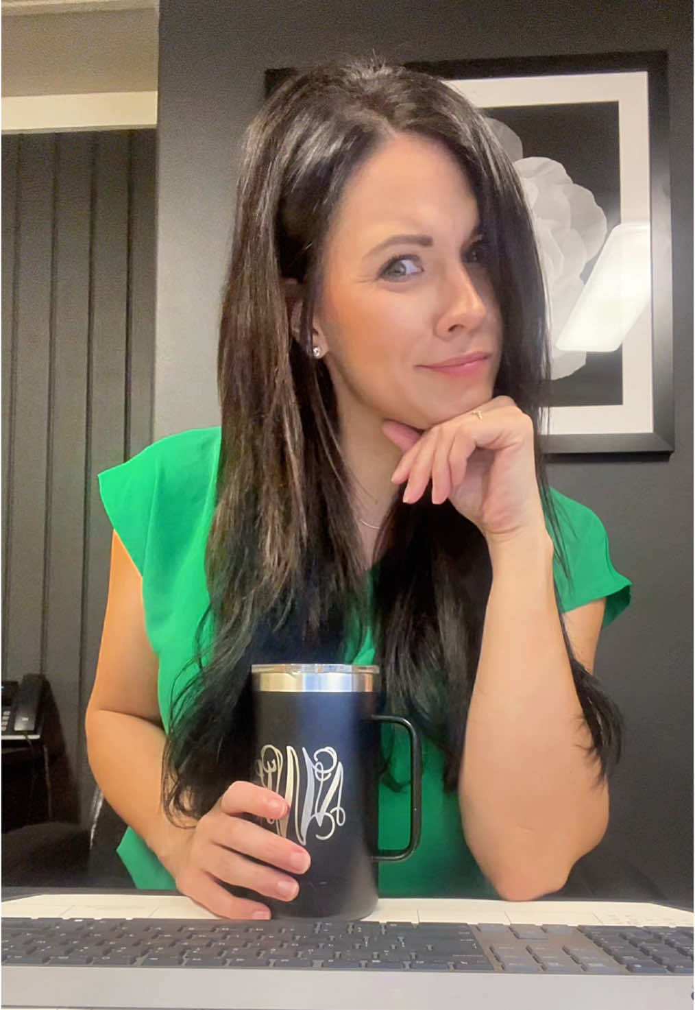 What is life without coffee?? 🖤✨☕️ and orange is not my color… I shall keep my coffee…. Happy Friday! 