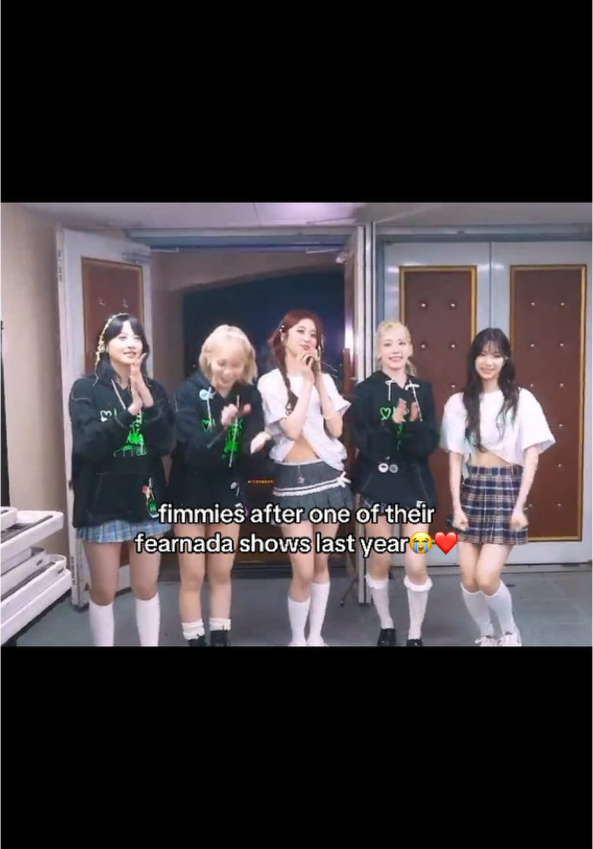 this is my fimily from on-off 23-24 credit for video: pupuismypuppy on twitter❤️ #lesserafim 