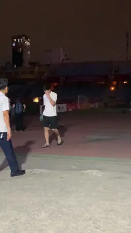 Cầu thủ Việt Anh buồn bã sau trận đấu với HLHT với kết quả hoà #buìhoàngviệtanh #cahnfc #bóngđá #buihoangvietanh #bhva 