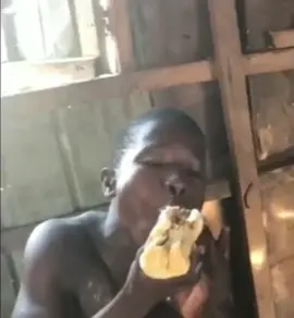 #fypシ゚ #tiktokafrique🇹🇬🇨🇩🇨🇮🇧🇯🇬🇦🇨🇲🇬🇦 #cameroontiktok🇨🇲 #drole #humour #pourtoi #vues 