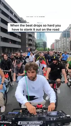 When the drop is so filthy you have to do this 🤣 #DomWhiting #DrumAndBass #DnB #BikeRave #BassDrop #FilthyDrop #StankFace #DnBCommunity #EDMMoments #LiveMix #BassHeads #RoadRave #BikerGangVibes