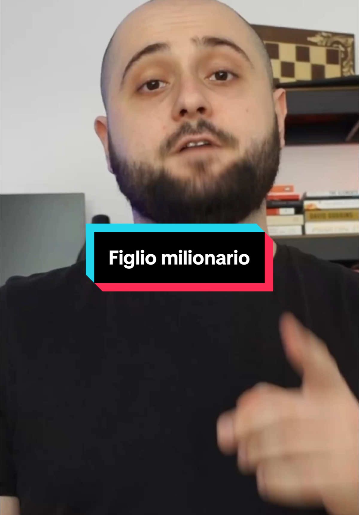 👋Ciao se ancora non mi conosci, sono Matteo Afrasinei, Investitore e Divulgatore Finanziario. Il mio obiettivo è quello di restituire ai risparmiatori il denaro che banche, poste, consulenti e assicurazioni gli rubano da anni con commissioni altissime e performance scadenti. Segui il mio profilo se sei interessato a: ✅Investire i tuoi risparmi a lungo termine; ✅Creare una pianificazione finanziaria per raggiungere un qualsiasi obiettivo; ✅Riprendere in mano la tua situazione finanziaria. Ti aspetto 🔥 #finanzapersonale #Investimenti #finanza #economia 