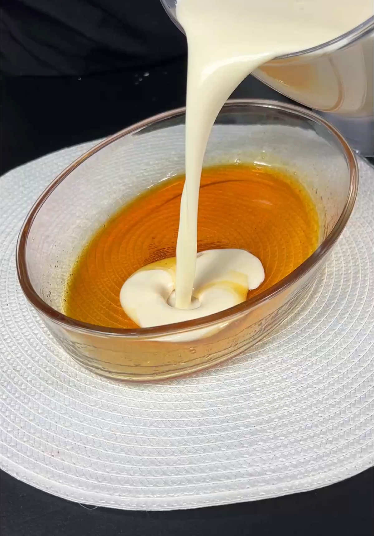 Pudim de Leite Em Pó que Não Vai Manteiga Não vai Ovos e nada vai ao forno  #receitas #video #sobremesa #pudim #pudimdeleiteempó 
