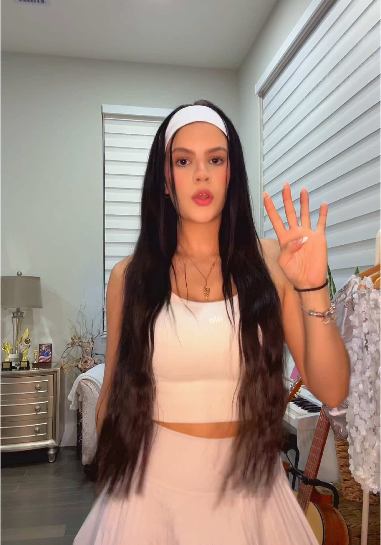 Hace tiempo que no hacía bailes 🕺🕺🕺#fyp #parati #trending #viral #paulettemusicc #vitamina 